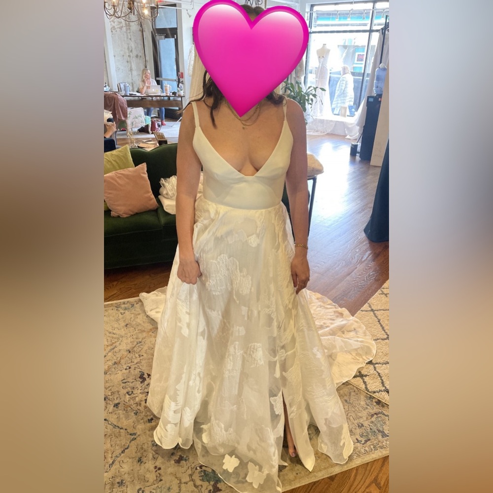 Truvelle Custom Made Wedding Dress